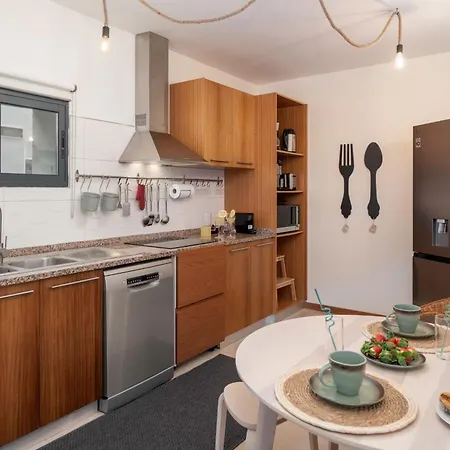 Island Roots By An Island Nyaraló Calheta