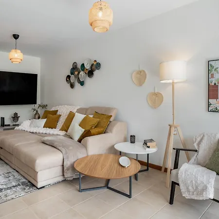 Island Roots By An Island 度假居