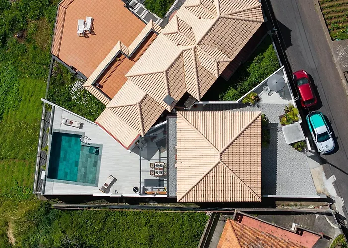 Island Roots By An Island Ferienhaus Calheta (Madeira)