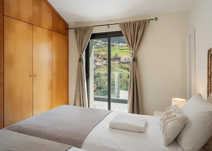 Ferienhaus Island Roots By An Island Calheta (Madeira)